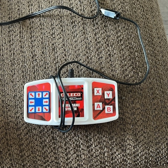 Head to Head Video Game System - Black - Picture 6 of 11